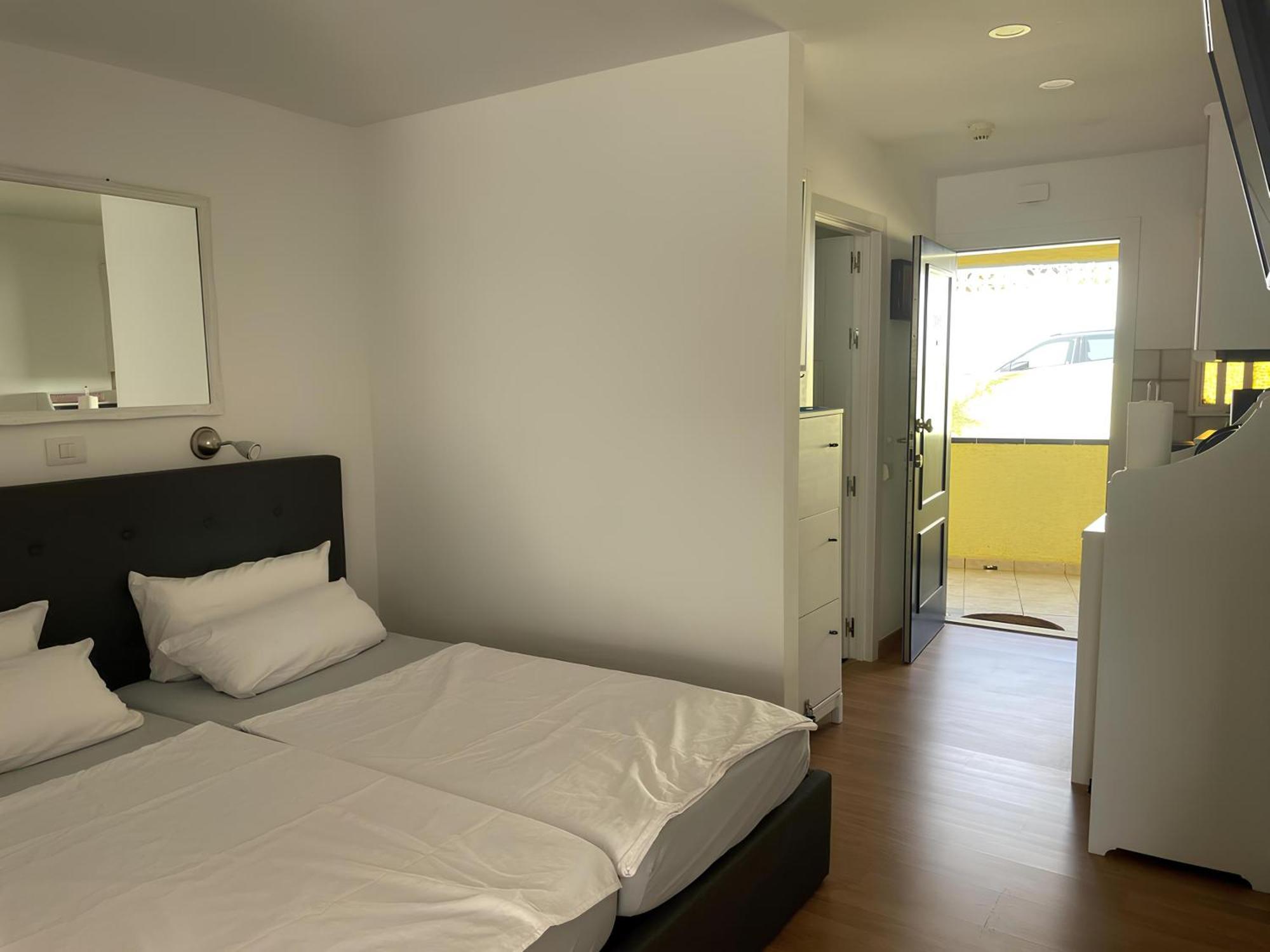 Apartamento Con Piscina Climatizada Y Vista Al Mar San Bartolomé Exterior photo